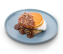 Панкейки с пеканом и карамелью