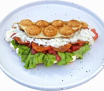 Вафля с пепперони