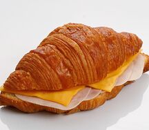 Круассан с ветчиной и сыром