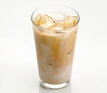 Ледяной латте с сиропом