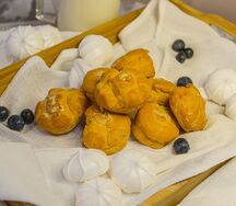 Профитроли с кремом из варёной сгущенки