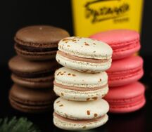 Макарун Соленая карамель