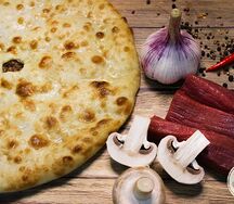Осетинский пирог с мясом и грибами 30 см
