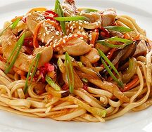 Лапша wok с курицей