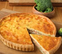 Киш с лососем и брокколи