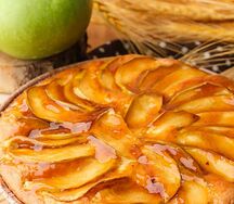 Шарлотка с яблоками