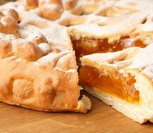 Пирог с абрикосовым джемом