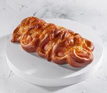 Сосиска в тесте с сыром