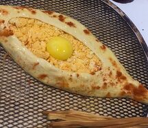 Хачапури по-аджарски