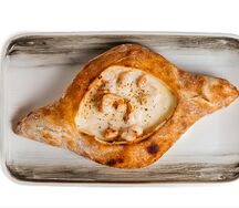 Хачапури по-аджарски с креветками 