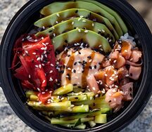 Поке Семга с творожным сыром на рисе