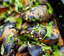 Мидии в соусе том-ям