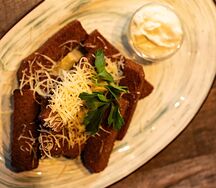 Чесночные гренки