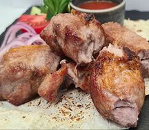 Шашлык из cвинoй шейки
