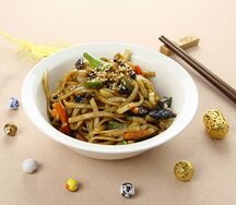 Вок с грибами