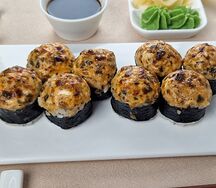 Запеченный ролл с угрем