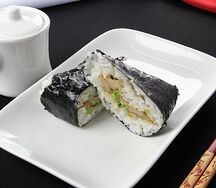 Онигири с курицей