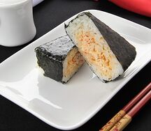 Онигири со снежным крабом