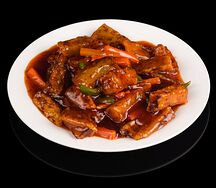 Баклажан в кисло-сладком соусе с овощами