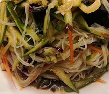 Салат из фунчозы