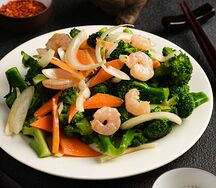 Салат Креветка с брокколи