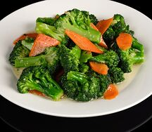 Брокколи с чесноком