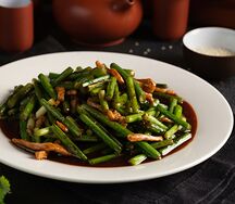 Жареные стрелки чеснока