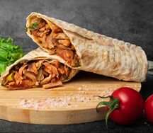 Шаурма сочная с фасолью с курицей