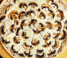 Пицца грибная 33см