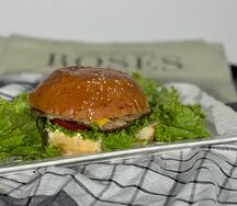 Бургер с куриной котлетой