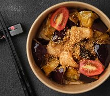 Баклажаны в соусе с арахисом