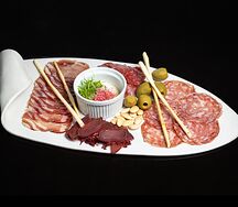 Колбасы и салями