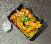 Хе из куриных крылышек с картофелем