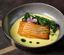 Нежный стейк из лосося Еллоу Субмарин