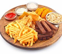 Ассорти из горячих закусок на компанию