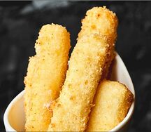Сырные палочки в сухарях