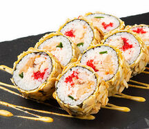 Миндальная Джессика с угрем, лососем и креветкой