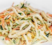 Салат из кальмара под майонезом