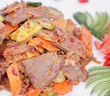 Салат из говядины с овощами