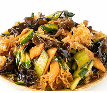 Салат из черных и белых древесных грибов