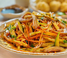 Свиные уши с огруцом