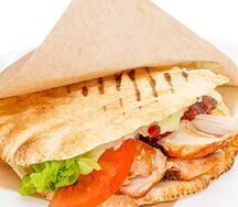 Шаурма в узбекской лепешке