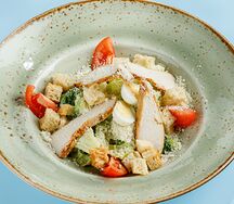 Цезарь с куриной грудкой