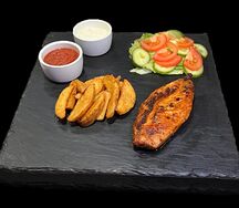 Пряный стейк из курицы с картофелем по-деревенски