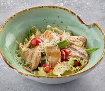Цезарь с курицей