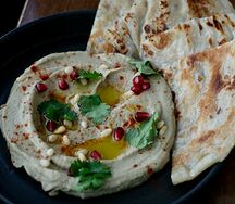 Бабагануш с лепёшкой роти