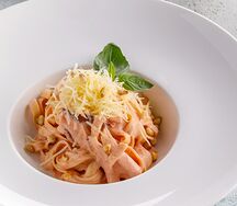 Паста с копченой курицей