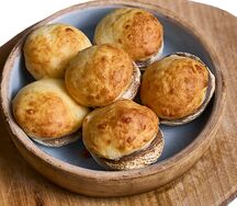 Шампиньоны, запеченные с сыром сулугуни
