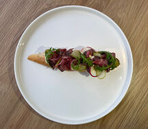 Брускетта Ростбиф