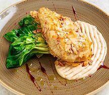 Куриная грудка с ореховым соусом
